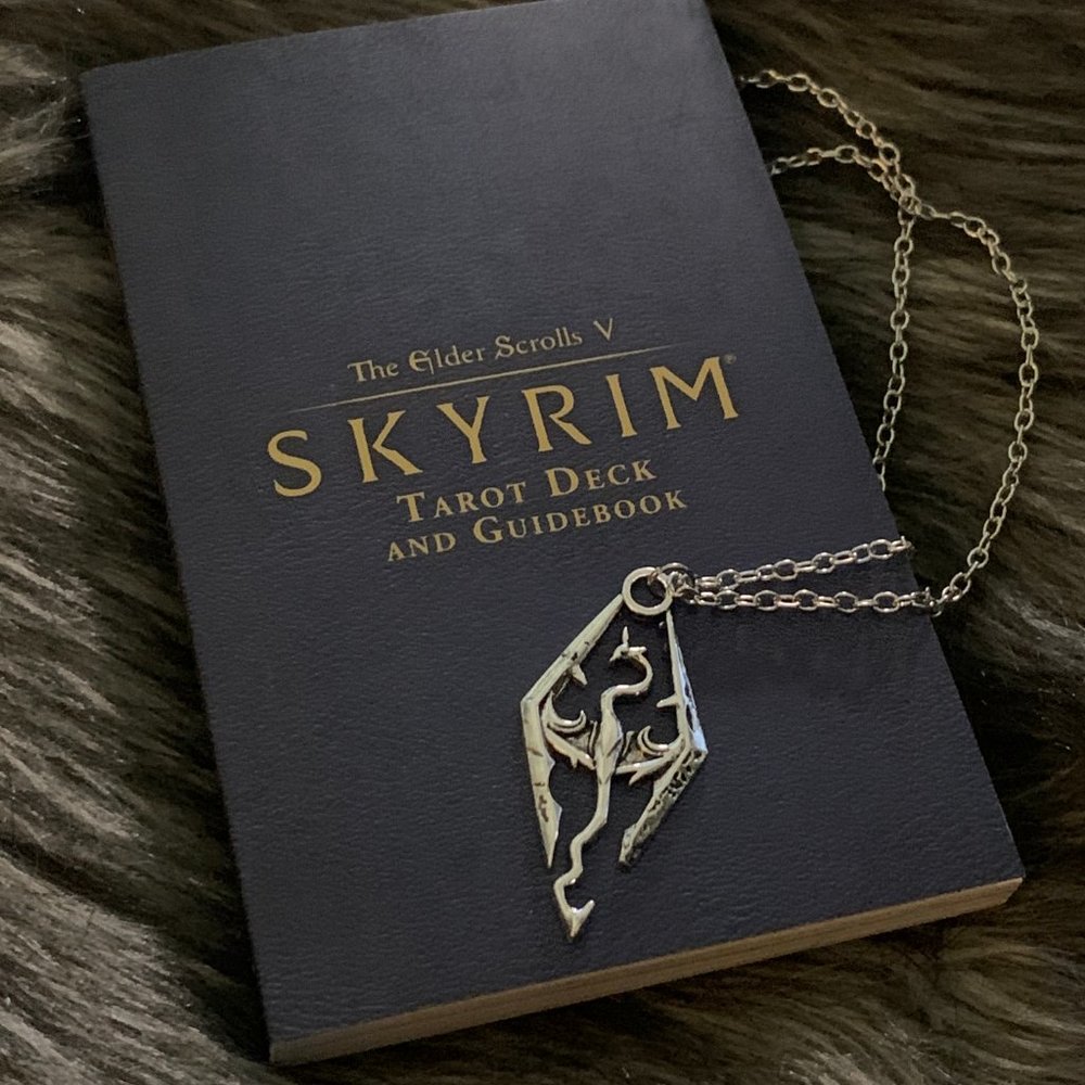 🧿 3 for $33 🧿 Skyrim Dragonborn Elder Scrolls Dragon Symbol Necklace